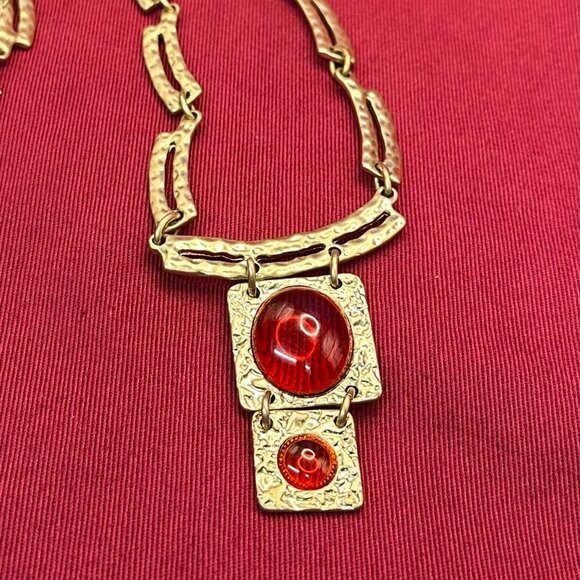 VTG Dana Buchman Gold-Tone Textured Metal Necklace Amber-Colored Cabochons. - Picture 12 of 12
